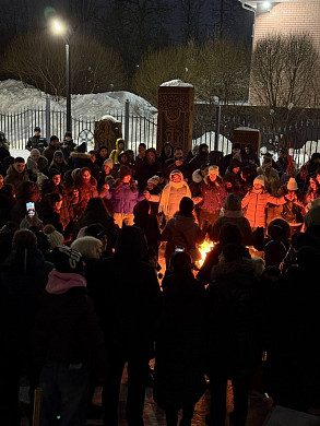 Танцы, песни и прыжки через огонь: в Иванове отметили Терендез